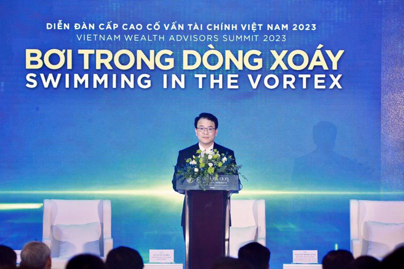  Deputy Minister of Planning and Investment Tran Quoc Phuong addressing the Summit. 