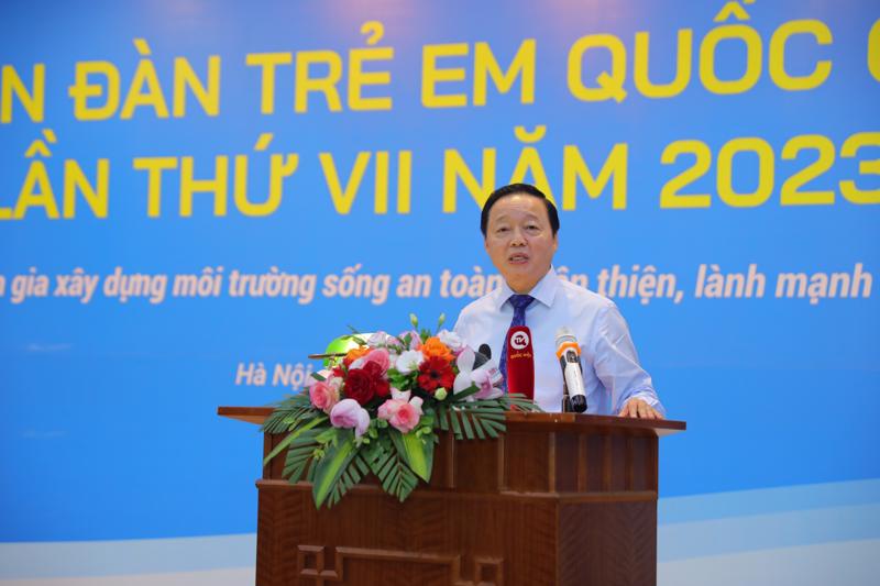 Phó Thủ tướng Trần Hồng Hà dự và phát biểu tại Diễn đàn trẻ em quốc gia ngày 8/8. Ảnh - Hà Nam. 