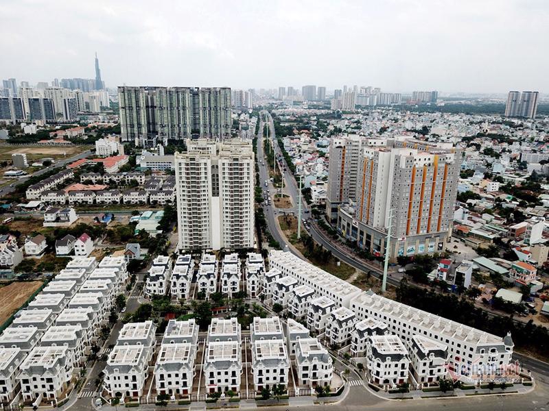 PM asks central bank to boost credit for property businesses