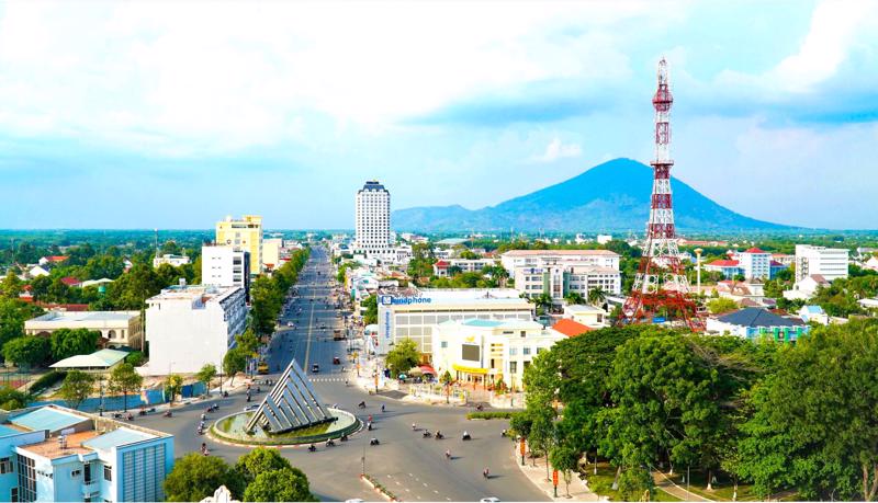 TP. Tây Ninh, tỉnh Tây Ninh, đang phấn đấu trở thành đô thị loại 2 vào năm 2025.