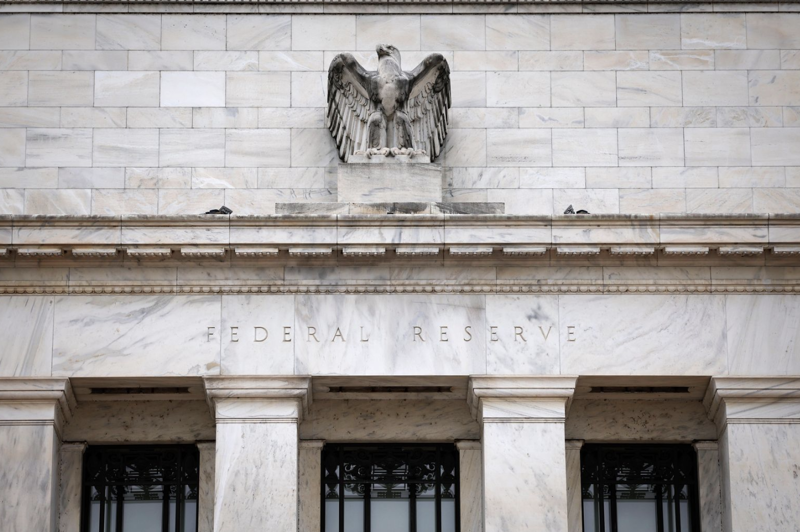 Fed đã nâng lãi suất lên mức cao nhất 23 năm để chống lạm phát - Ảnh: Getty/WSJ.