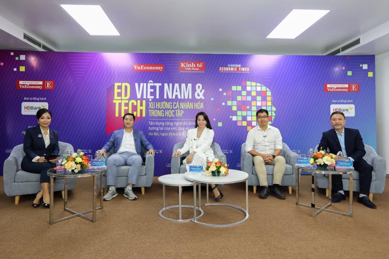 Đối thoại với chủ đề "Edtech Việt Nam và xu hướng cá nhân hoá trong học tập tổ chức bởi VnEconomy" mới đây. Ảnh: Việt Dũng.