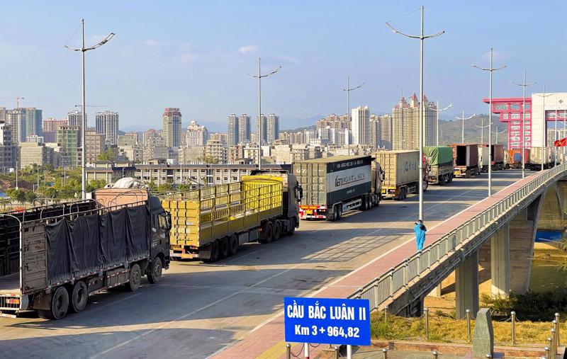 Trucks taking goods to China via Mong Cai Border Gate. 