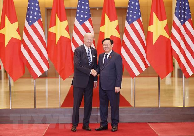 Chủ tịch Quốc hội Vương Đình Huệ hội kiến Tổng thống Hoa Kỳ Joe Biden. Ảnh: TTXVN.