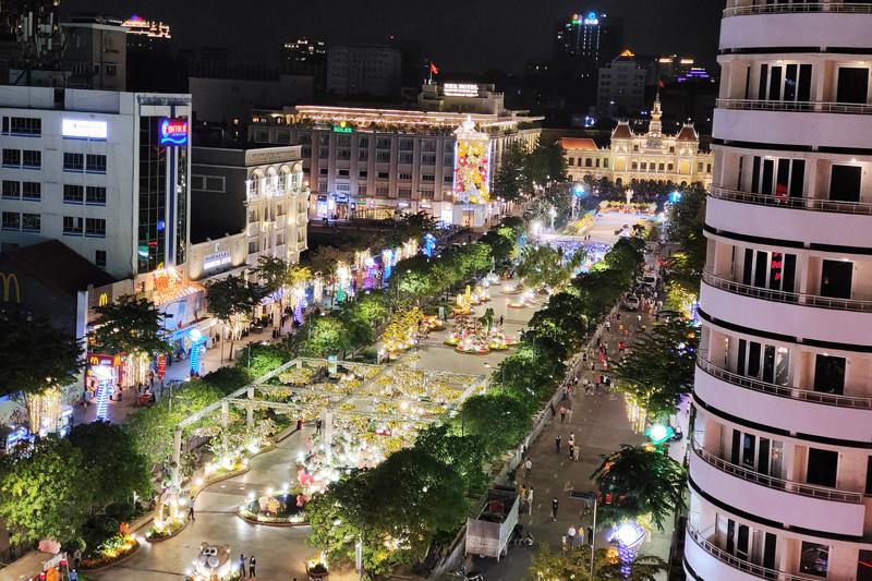 100 doanh nghiệp Việt và Quốc tế triển lãm 9 nhóm sản phẩm, dịch vụ tăng trưởng xanh tại phố đi bộ Nguyễn Huệ. (Ảnh minh họa).