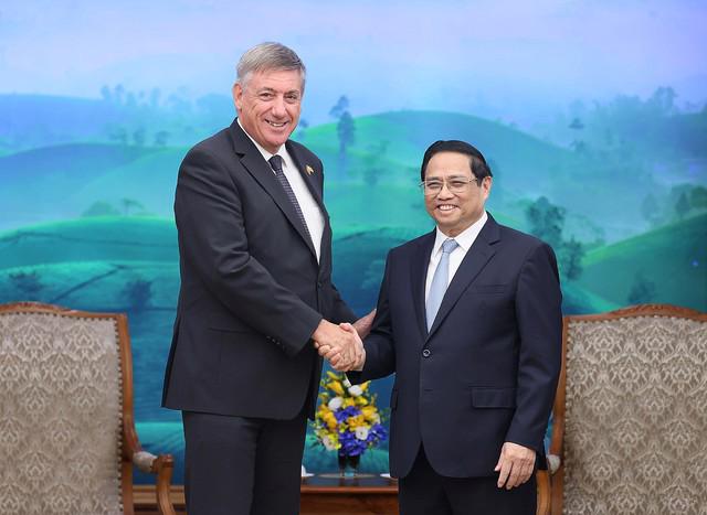 Prime Minister Pham Minh Chinh receives Minister-President of the Government of the Belgian region of Flanders, Jan Jambon, in Hanoi on September 12. Photo: VGP