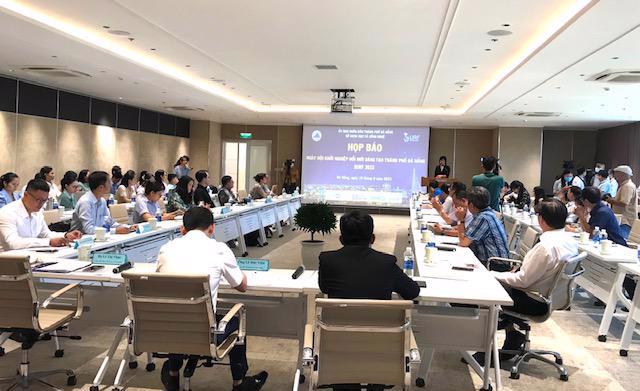 A press conference was held on September 19 to introduce SURF 2023. 