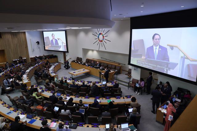 Prime Minister Pham Minh Chinh speaking at the UN High-Level Meeting on Pandemic Prevention, Preparedness and Response in New York on September 20. Photo: VGP