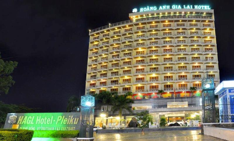 Khách sạn HAGL có địa chỉ tại số 01 Phù Đổng, phường Phù Đổng, Thành phố Pleiku, tỉnh Gia Lai. 