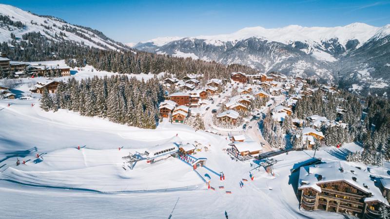 Courchevel là khu nghỉ dưỡng trượt tuyết trên dãy Alps của Pháp. Ảnh: The Telegraph