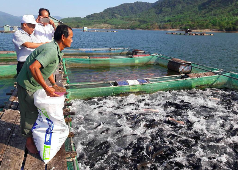 September seafood exports show signs of recovery