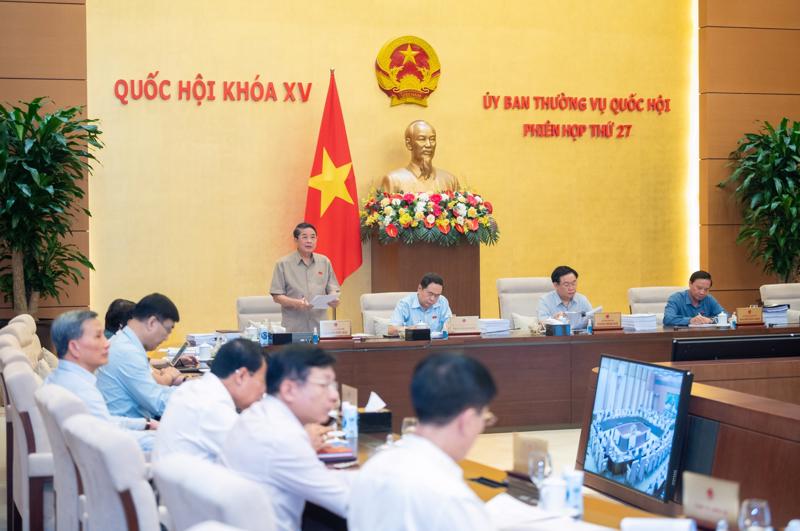 Phó Chủ tịch Quốc hội Nguyễn Đức Hải điều hành nội dung phiên họp. Ảnh: Quốc hội