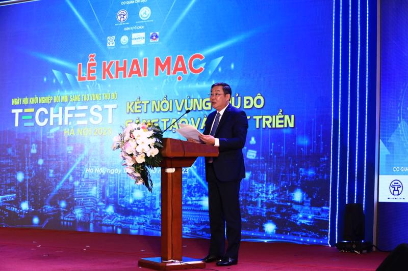 Phó Chủ tịch Thường trực UBND Tp.Hà Nội Lê Hồng Sơn phát biểu tại Ngày hội Khởi nghiệp đổi mới sáng tạo Vùng Thủ đô năm 2023.