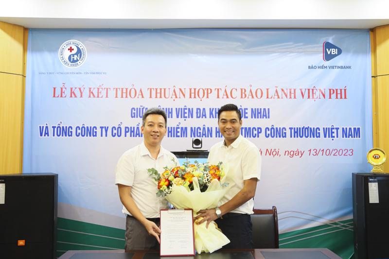 Bảo hiểm VietinBank ký hợp tác cùng Bệnh viện Đa khoa Hòe Nhai.