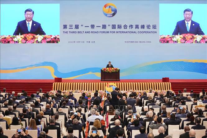 Chủ tịch Trung Quốc Tập Cận Bình phát biểu tại lễ khai mạc Diễn đàn Cấp cao Hợp tác quốc tế "Vành đai và Con đường" (BRF) lần thứ 3 ở Bắc Kinh - Ảnh: TTXVN