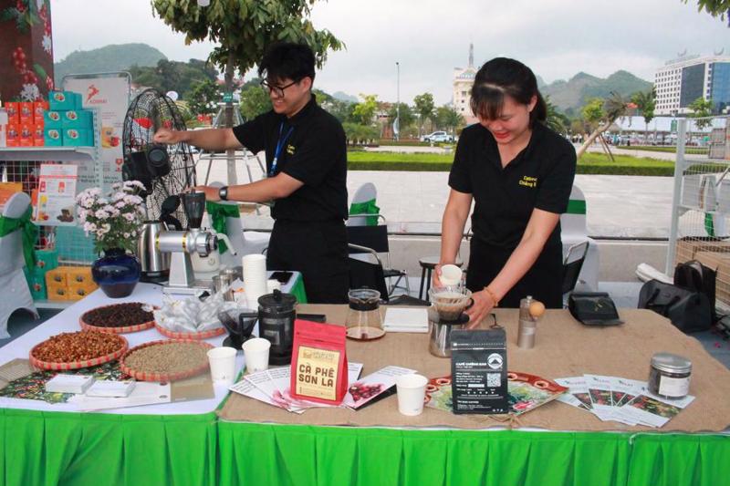 A booth at the festival showcasing coffee products. 