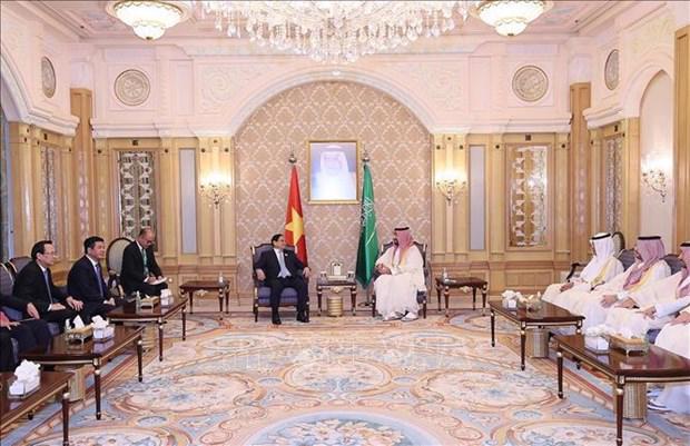 Prime Minister Pham Minh Chinh holds talks with Saudi Arabia’s Crown Prince and Prime Minister Mohammed bin Salman on October 20. (Photo: VNA)
