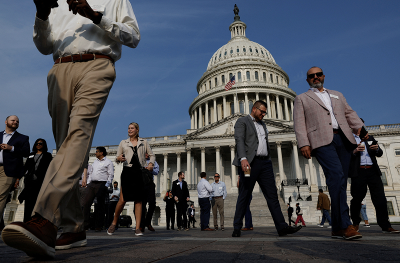 Bên ngoài toà nhà Quốc hội Mỹ ở Capitol Hill, Washington DC - Ảnh: Reuters.