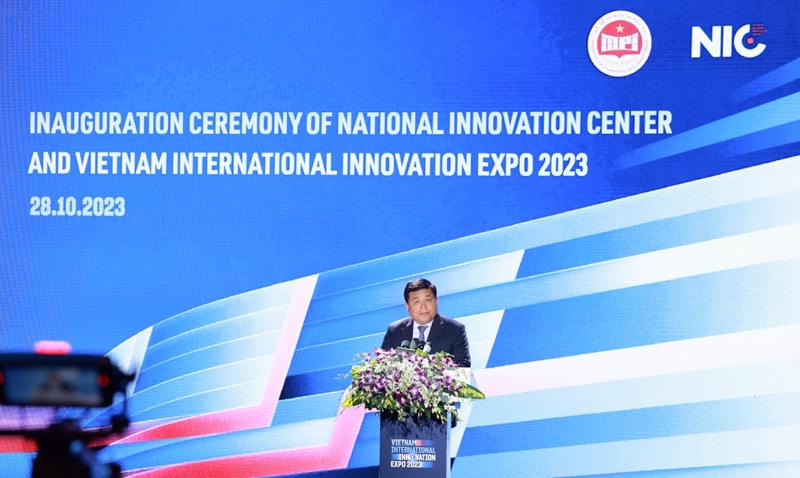 Bộ trưởng Nguyễn Chí Dũng kỳ vọng nét đặc trưng của NIC sẽ giúp Việt Nam nắm bắt thời cơ “ngàn năm có một” của cuộc Cách mạng công nghiệp lần thứ 4 để bứt phá vươn lên. 