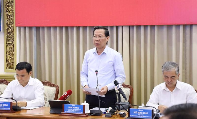 Chủ tịch UBND TP.HCM Phan Văn Mãi tại phiên họp UBND Thành phố về tình hình kinh tế - xã hội tháng 10, 10 tháng đầu năm; nhiêm vụ, giải pháp trọng tâm cuối năm 2023, chiều 30/10.