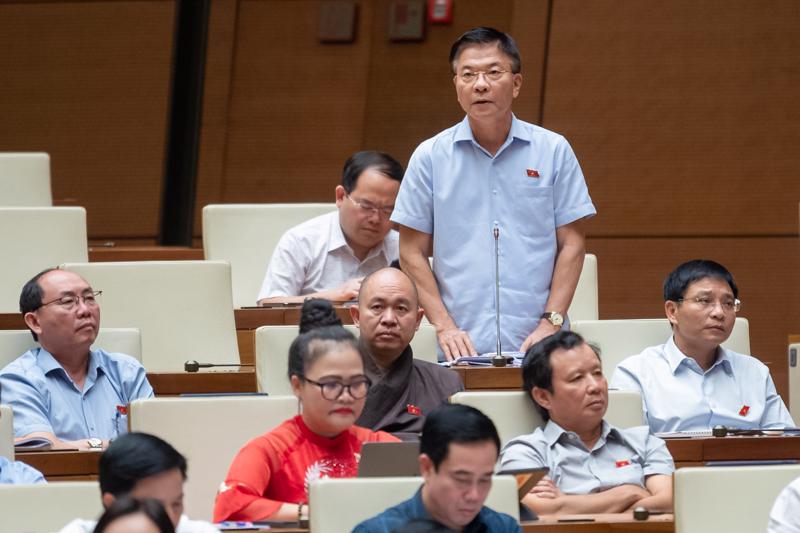 Bộ trưởng Bộ Tư pháp Lê Thành Long giải trình, làm rõ ý kiến đại biểu Quốc hội nêu tại phiên thảo luận chiều ngày 1/11/2023.