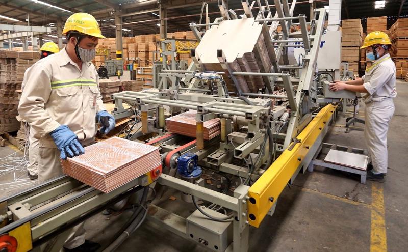 Các điều kiện kinh doanh tổng thể trong ngành sản xuất của Việt Nam đã suy giảm nhẹ trong tháng 10.