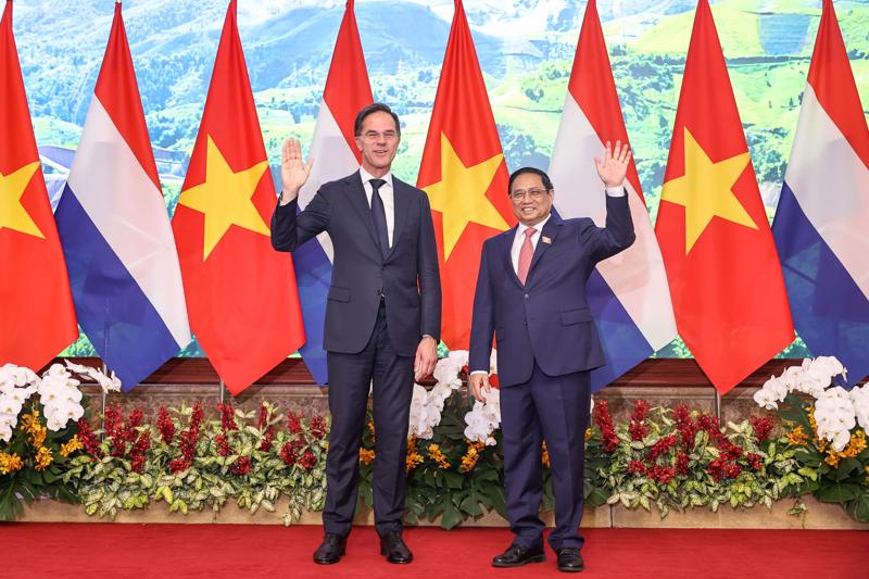 Sáng 2/11, sau lễ đón chính thức, Thủ tướng Phạm Minh Chính đã hội đàm với Thủ tướng Mark Rutte - Ảnh: Trí Phong.