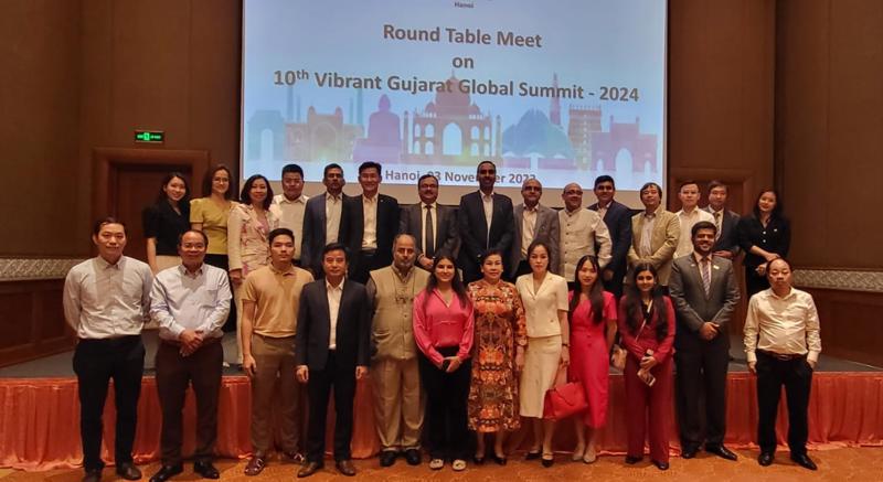 The Gujarat delegation held a roadshow on the Vibrant Gujarat Global Summit 2024 and interacted with businesses in Hanoi. Source: Embassy of India in Vietnam