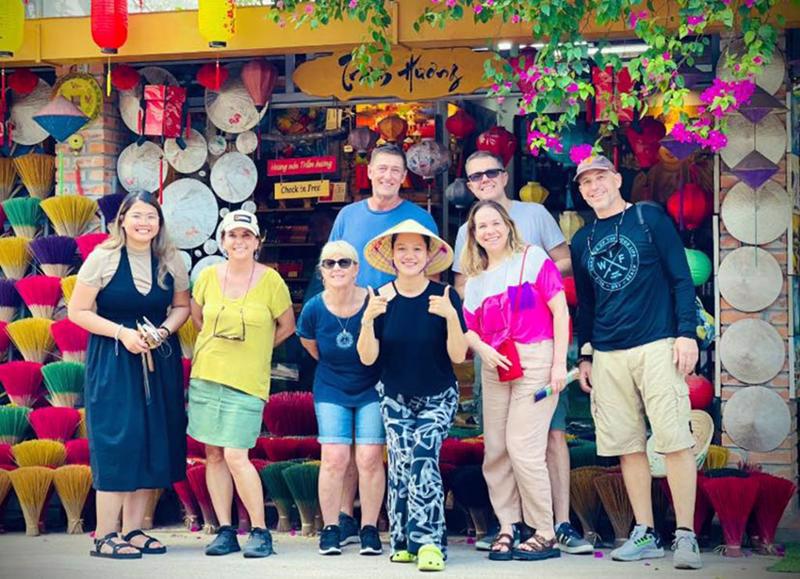 Over 824,000 foreign tourists visited Thua Thien-Hue in the first ten months of this year.