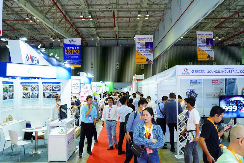 Visitors at the Vietnam Expo 2022. 