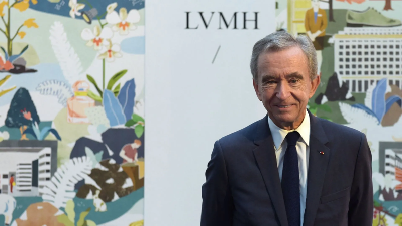 LVMH nằm dưới sự lãnh đạo của Bernard Arnault – tỷ phú giàu thứ hai thế giới. Ảnh: August Man