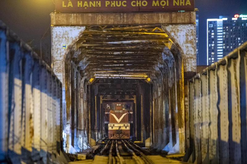 Chuyến tàu “Hành trình di sản” đi từ ga Hà Nội đến Nhà máy xe lửa Gia Lâm gợi nhắc về một thời kỳ vàng son về ngành công nghiệp đường sắt Việt Nam. 