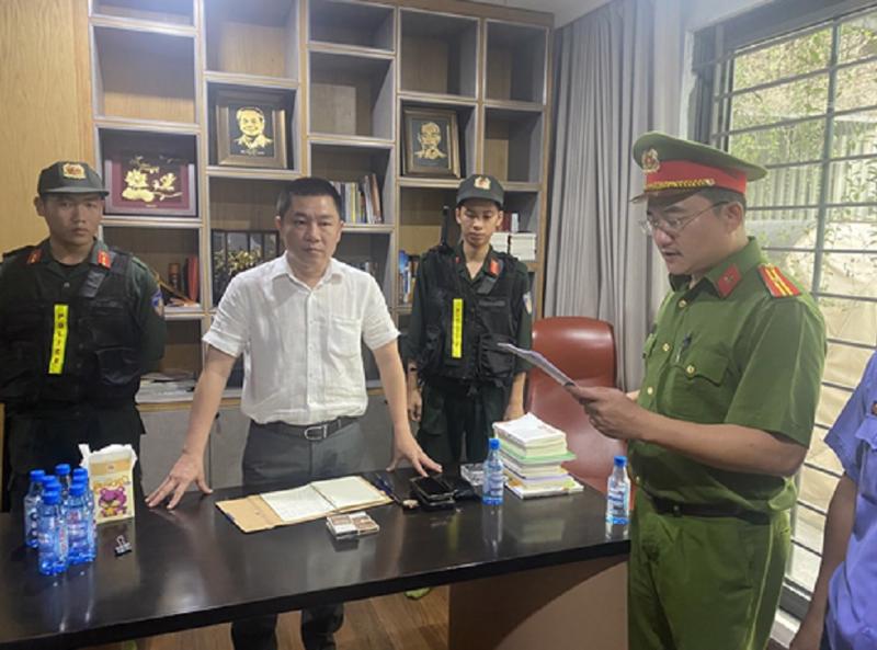 Cơ quan Cảnh sát điều tra Công an tỉnh Đồng Nai tống đạt Quyết định khởi tố bị can và thi hành Lệnh bắt bị can để tạm giam đối với Nguyễn Khánh Hưng - Chủ tịch HĐQT Công ty Cổ phần Đầu tư LDG.