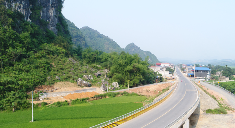 Đường Hồ Chí Minh đoạn Chợ Chu - Ngã ba Trung Sơn sắp khởi công sau nhiều năm đợi vốn.