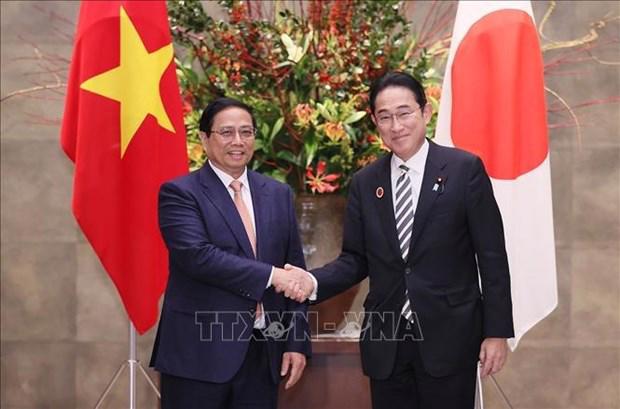 PM Pham Minh Chinh and PM Kishida Fumio during their talks in Tokyo on December 16. (Photo: VNA)