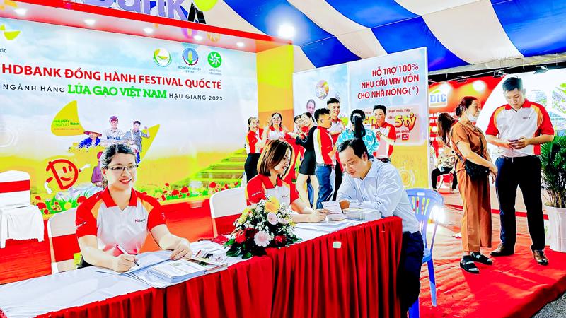 Đây là lần đầu tiên Festival ngành hàng lúa gạo Việt Nam được nâng lên tầm quốc tế và HDBank đã đồng hành cùng sự kiện này 2 năm liên tiếp.