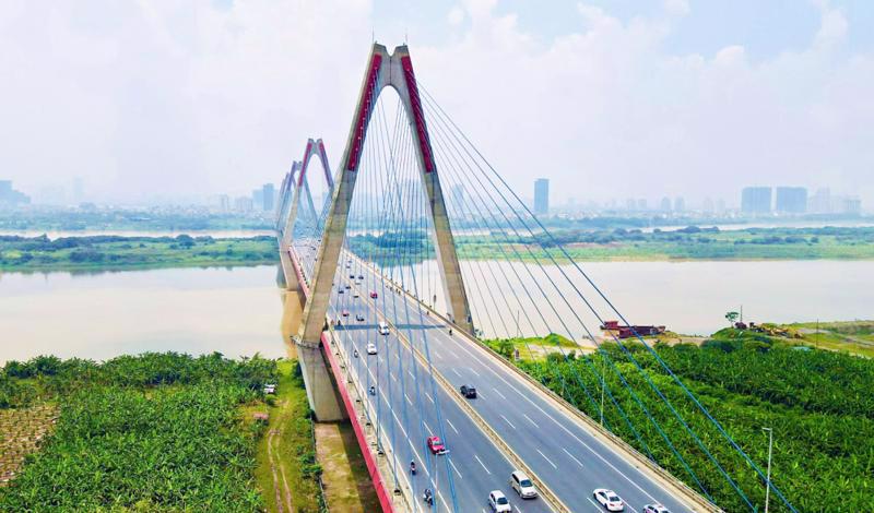 Nhat Tan Bridge in Hanoi was built with ODA from Japan. 