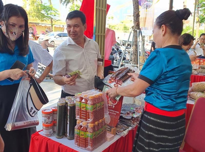 Các doanh nghiệp có đầu ra ổn định sẽ giúp nâng cao thương hiệu OCOP của tỉnh Nghệ An.