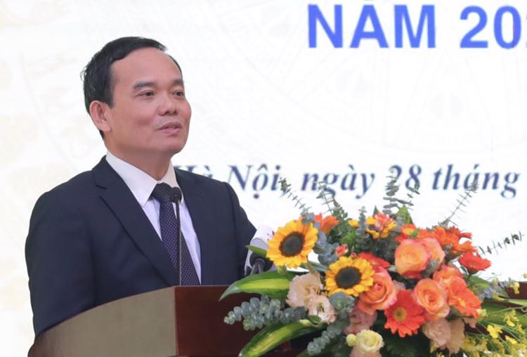 Phó Thủ tướng Trần Lưu Quang: hơn lúc nào hết, chúng ta phải có trách nhiệm không làm giãn khoảng cách của khoa học công nghệ Việt Nam với thế giới.