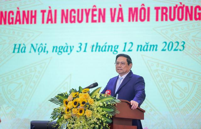 Thủ tướng Chính phủ Phạm Minh Chính tại Hội nghị tổng kết năm 2023 và triển khai nhiệm vụ năm 2024 của Ngành Tài nguyên và Môi trường.Ảnh: VGP/Nhật Bắc