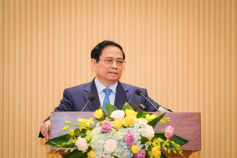 Prime Minister Pham Minh Chinh addressing the meeting. 