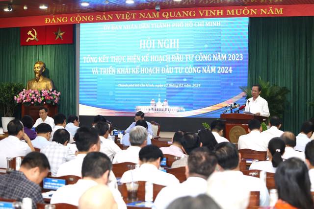 Chairman of the HCMC People’s Committee Phan Van Mai speaking at the meeting. Photo: VGP