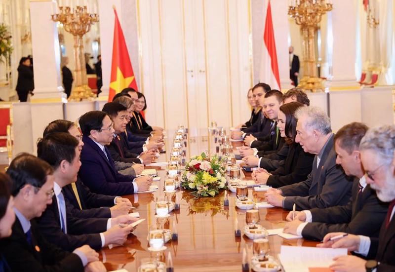 Prime Minister Pham Minh Chinh and Hungarian President Katalin Novák during their meeting in Budapest on January 19. Photo: VGP