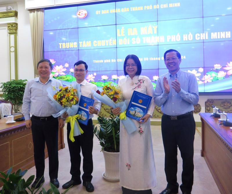 A ceremony was held on January 30 to launch the HCMC-DXCENTER. 