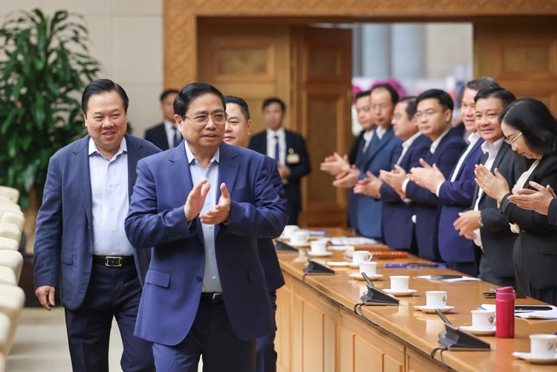 Prime Minister Chinh attends the meeting with the State-owned groups and corporations on February 5. Photo: VGP