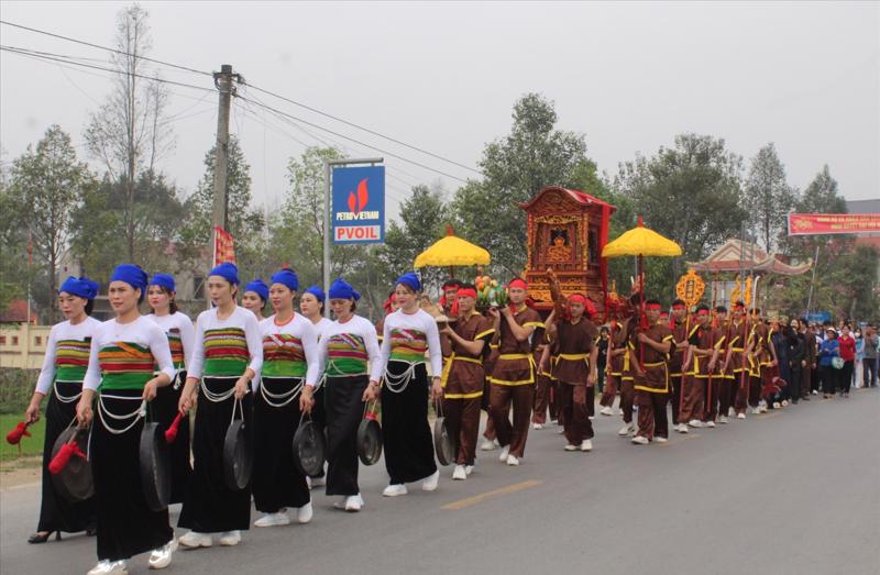 Đoàn rước kiệu Quận công Khâm sai Chánh thống lãnh Thượng đạo trấn Thanh Hóa Hà Công Thái