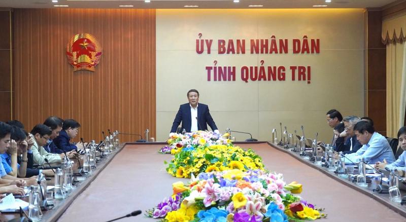  Phó Chủ tịch Thường trực UBND tỉnh Quảng Trị Hà Sỹ Đồng trình bày các kiến nghị tại buổi làm việc