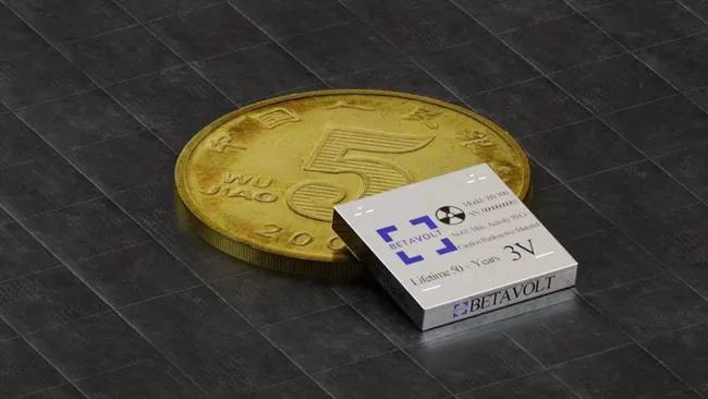 Loại pin mới, được đặt tên là "BV100", nhỏ hơn đồng xu, có kích thước 0,6 x 0,6 x 0,2 inch (15 x 15 x 5 mm) 
