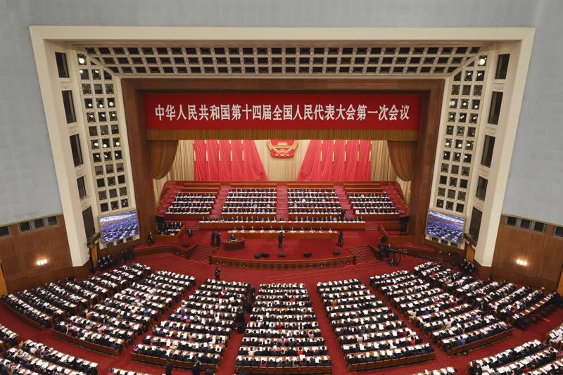 Phiên khai mạc kỳ họp Quốc hội Trung Quốc ngày 5/3/2023 - Ảnh: Bloomberg