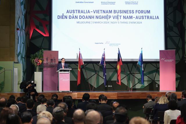 Prime Minister Pham Minh Chinh addresses the Vietnam-Australia Business Forum in Melbourne on March 5. Photo: VGP